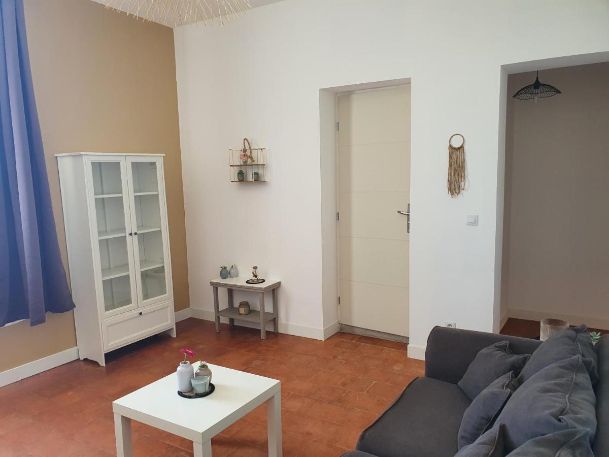 Mas De La Forge Noguier Bed & Breakfast Vergèze Dış mekan fotoğraf