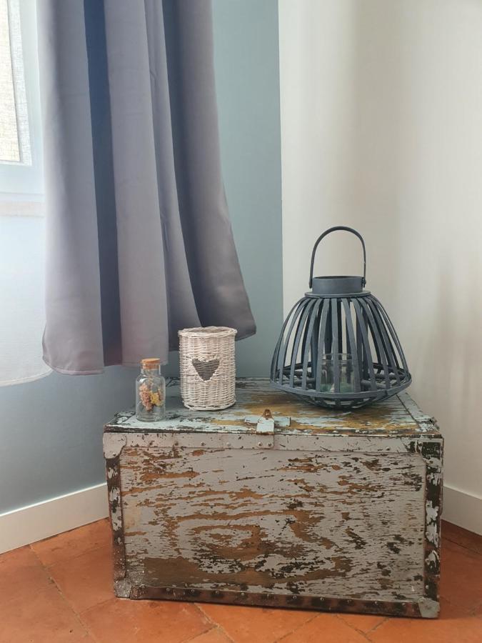 Mas De La Forge Noguier Bed & Breakfast Vergèze Dış mekan fotoğraf