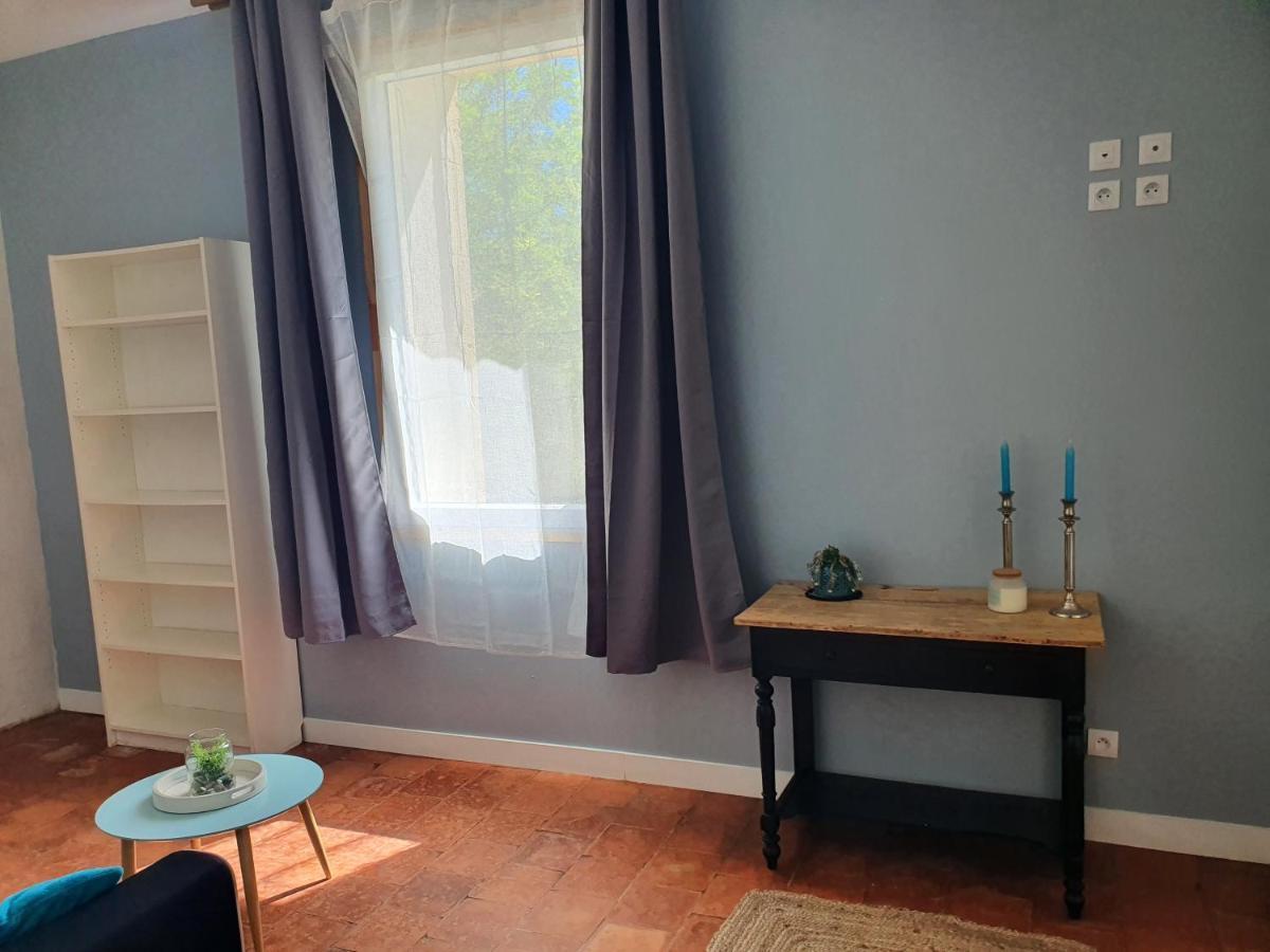 Mas De La Forge Noguier Bed & Breakfast Vergèze Dış mekan fotoğraf